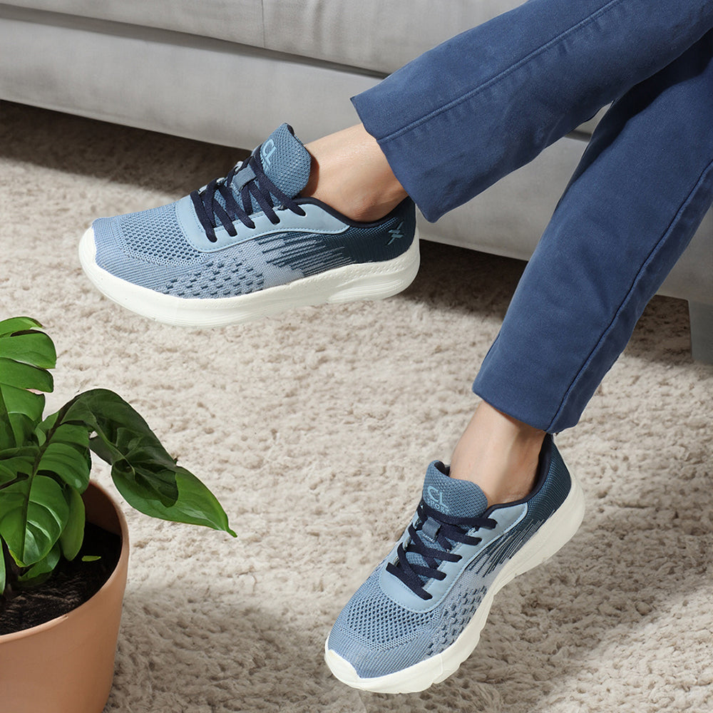 Women Mesh Flyknit Technology Lace-Up Sports Shoes