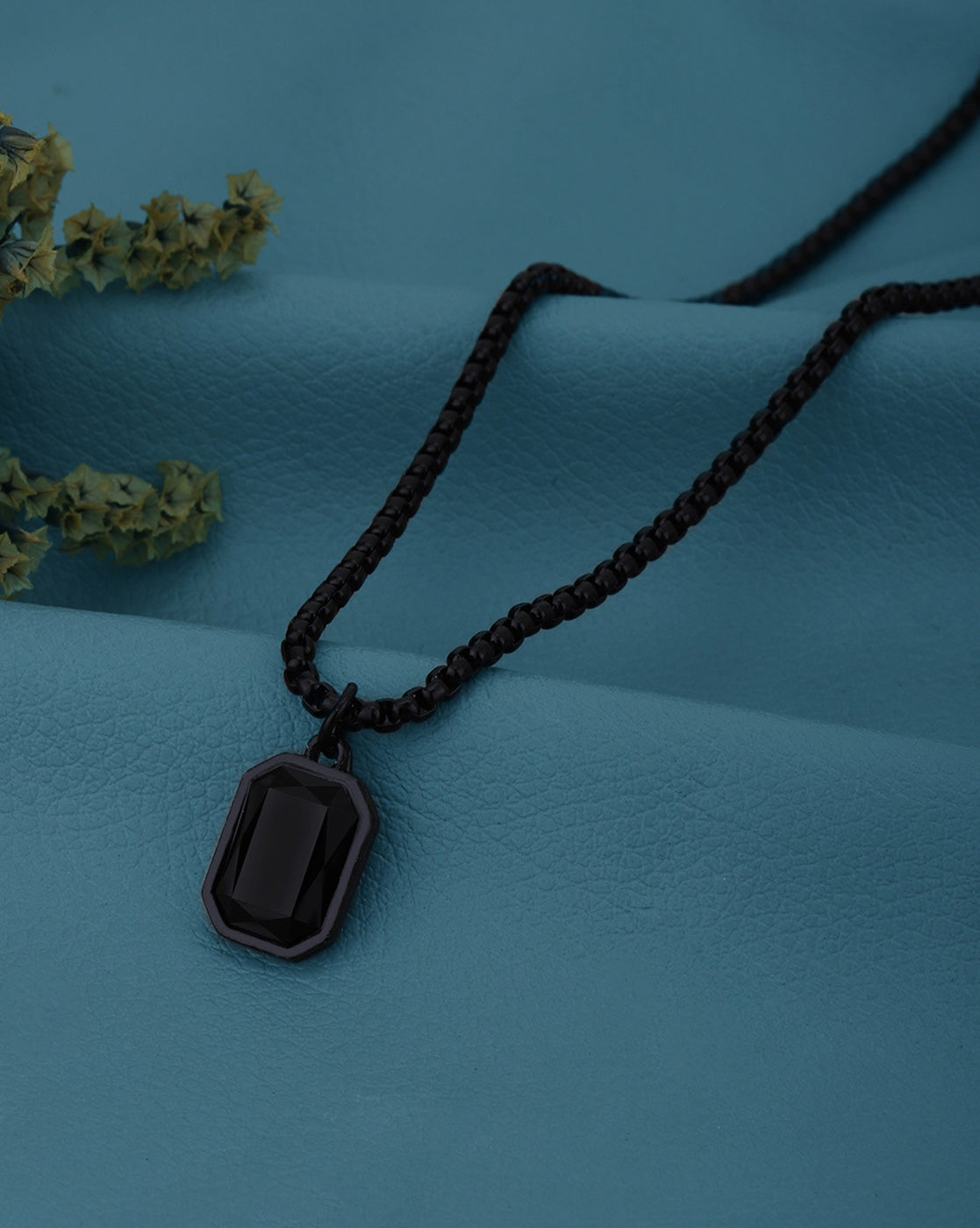 Men Stainless Steel in Black Toned Box Chain & Stone Octagon Pendant