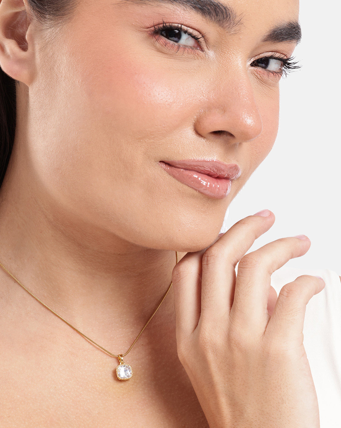 Gold Plated Statement Solitaire Pendant & Fancy Chain