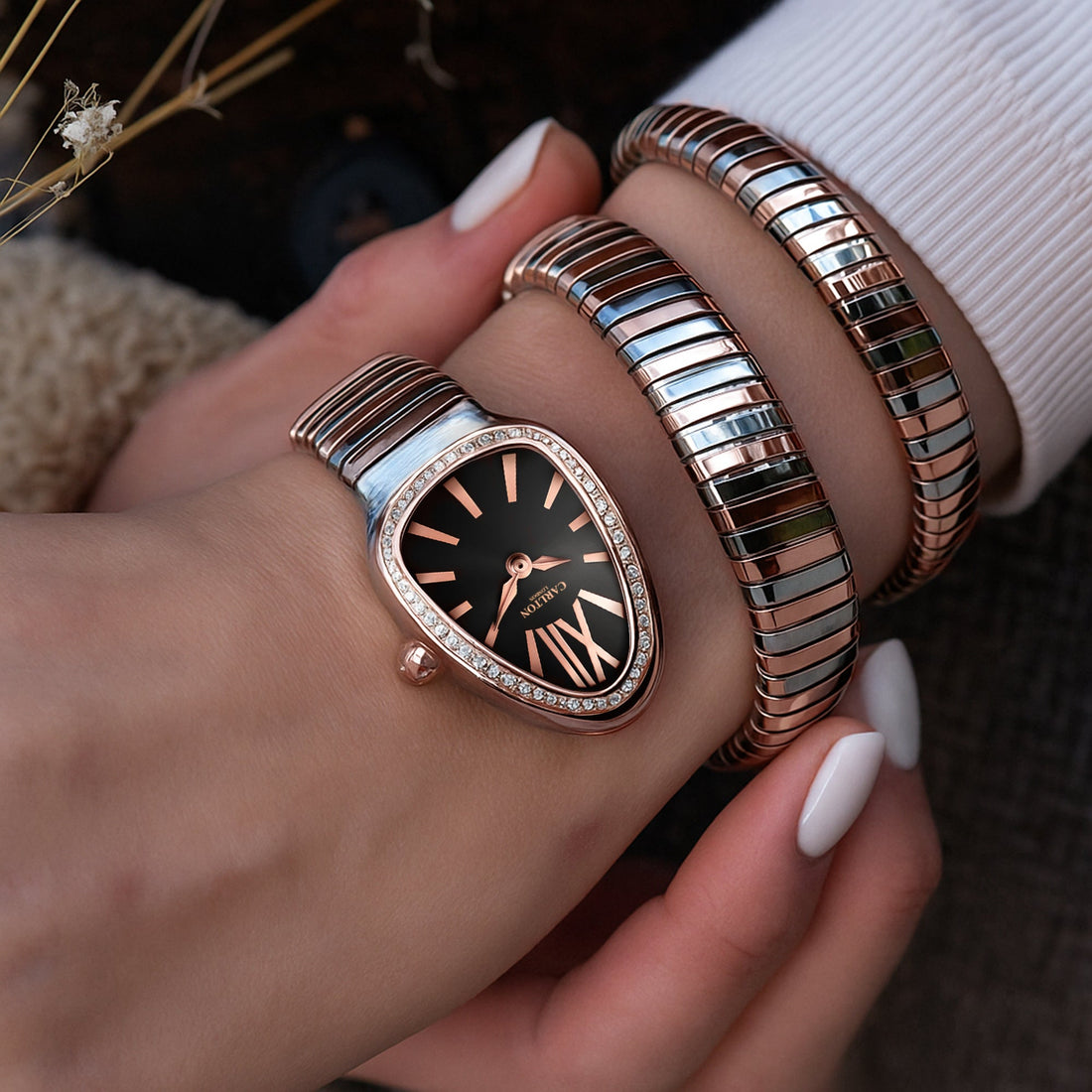 Carlton London Charmer Women Black Stainless Steel Analog Watch - CLW-SNK-A1BK