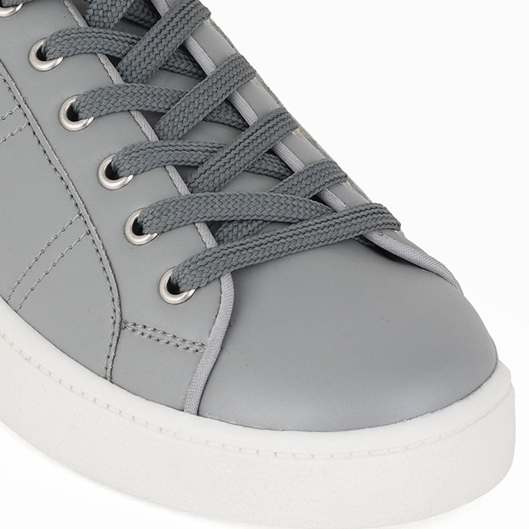 Women Comfort Insole Contrast Sole Sneakers