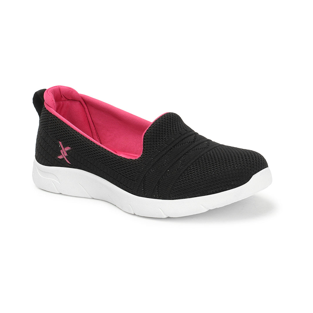 Women Textured Round Toe Flyknit Mesh Slip-On Sneakers