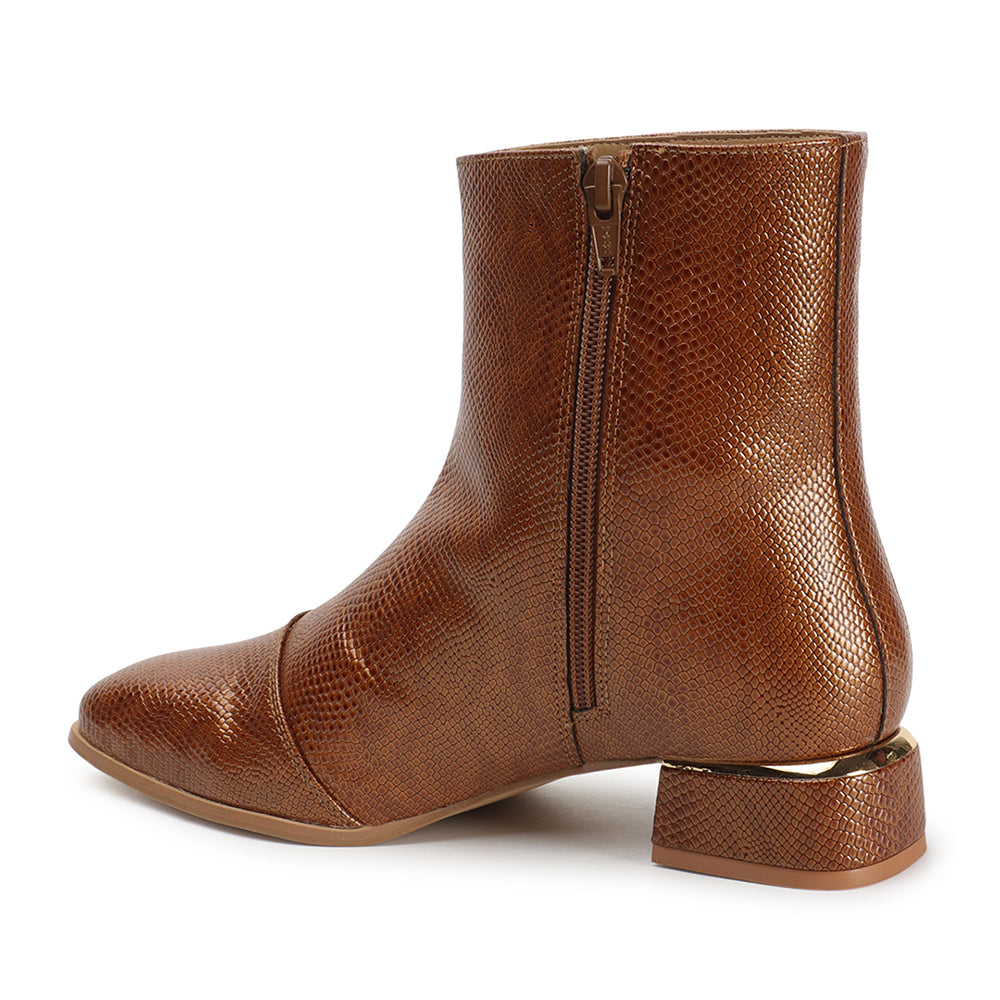 Women Casual Textured Zippered Boots