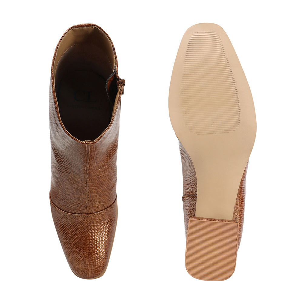 Women Casual Textured Zippered Boots