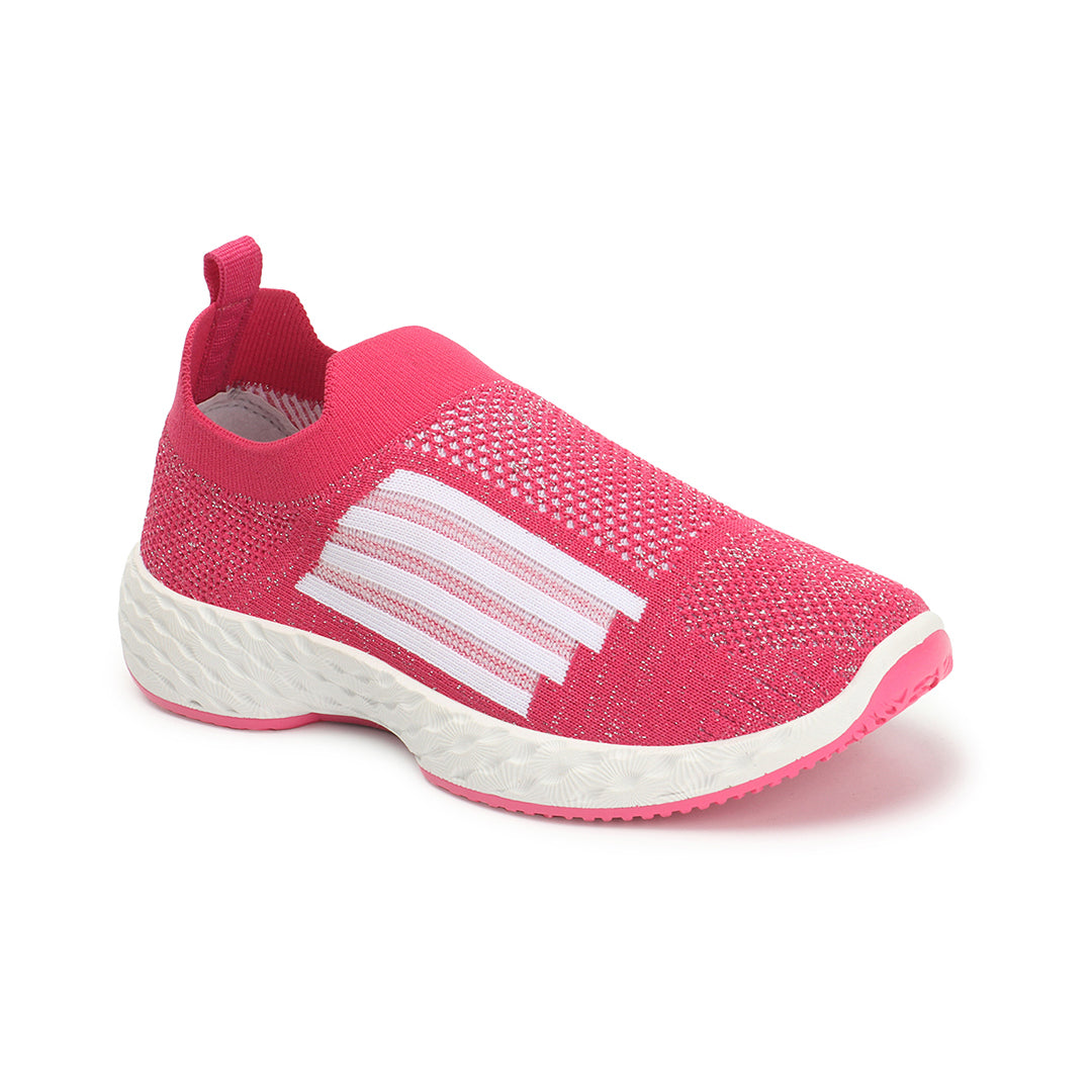Women Woven Design Lightweight Slip On Sneakers