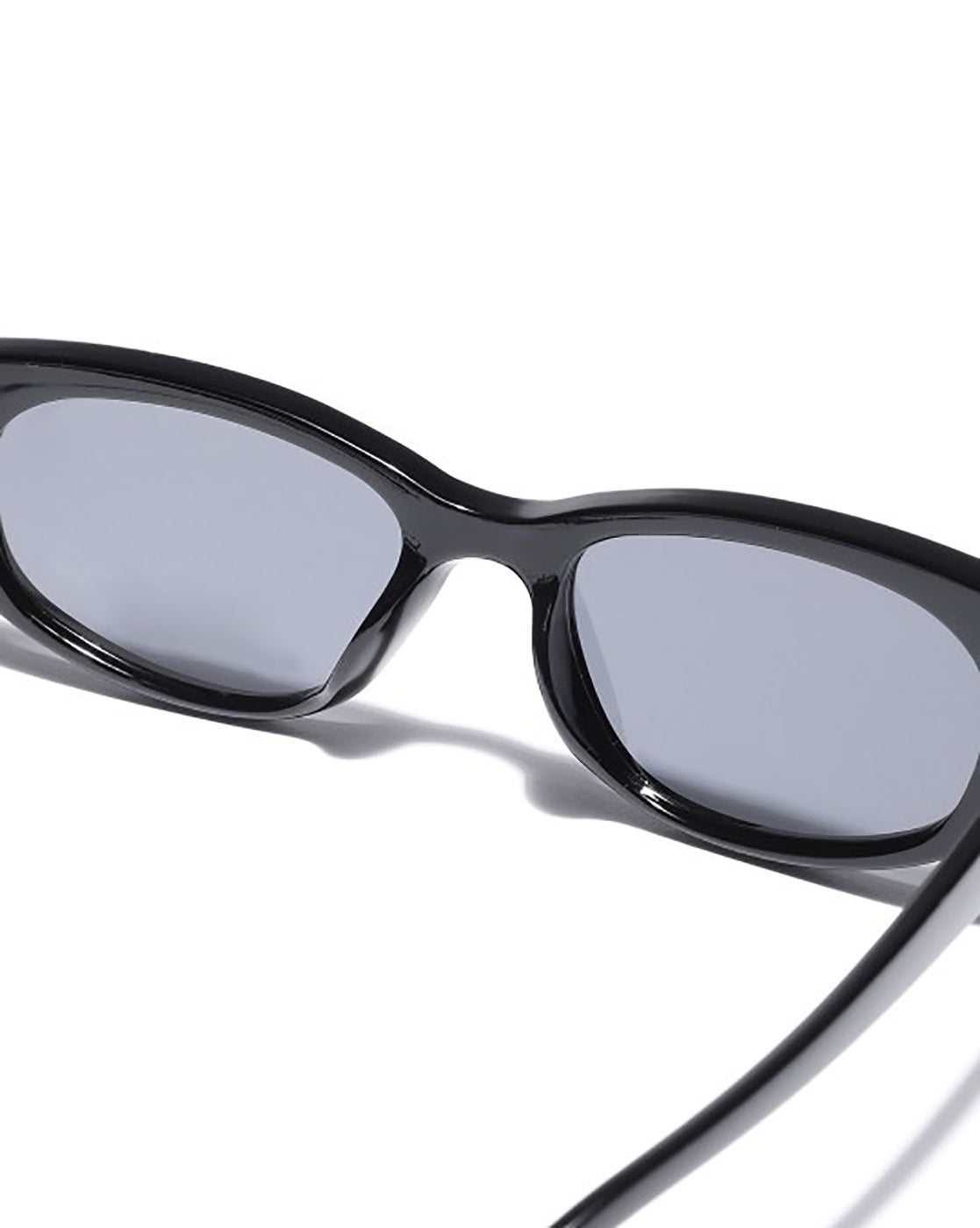 Women Black Toned with Black Polarised Lens Cat Eye Sunglass