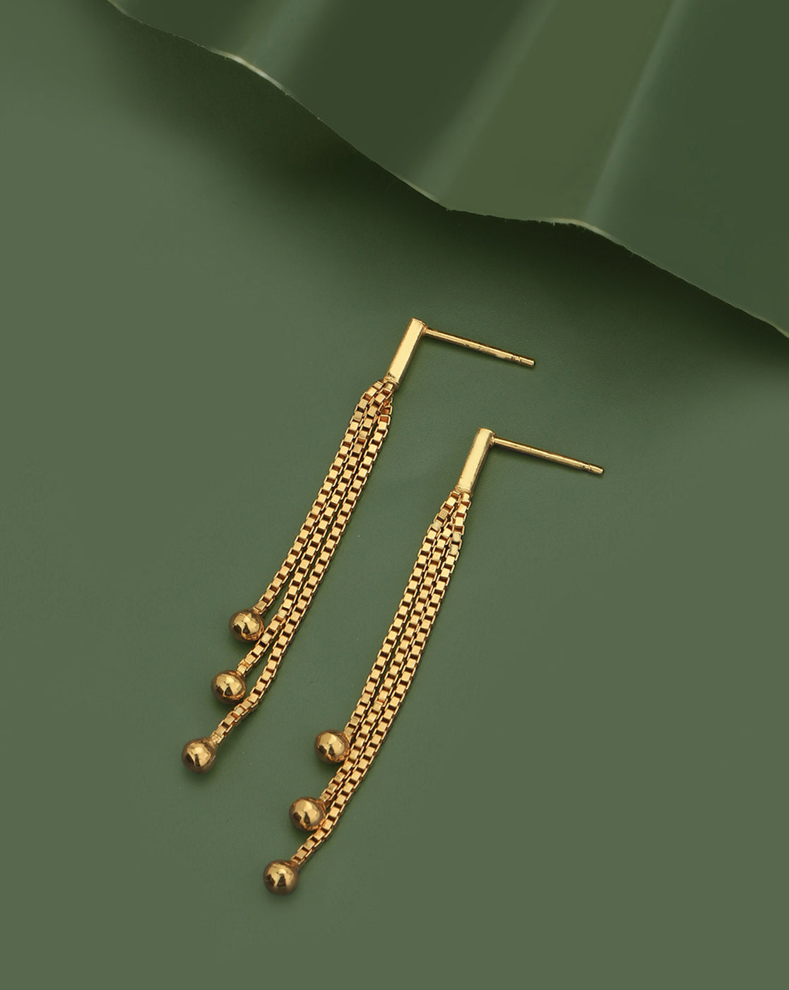 18kt Gold Plated Dangling Chain Contemporary Drop Earring for women