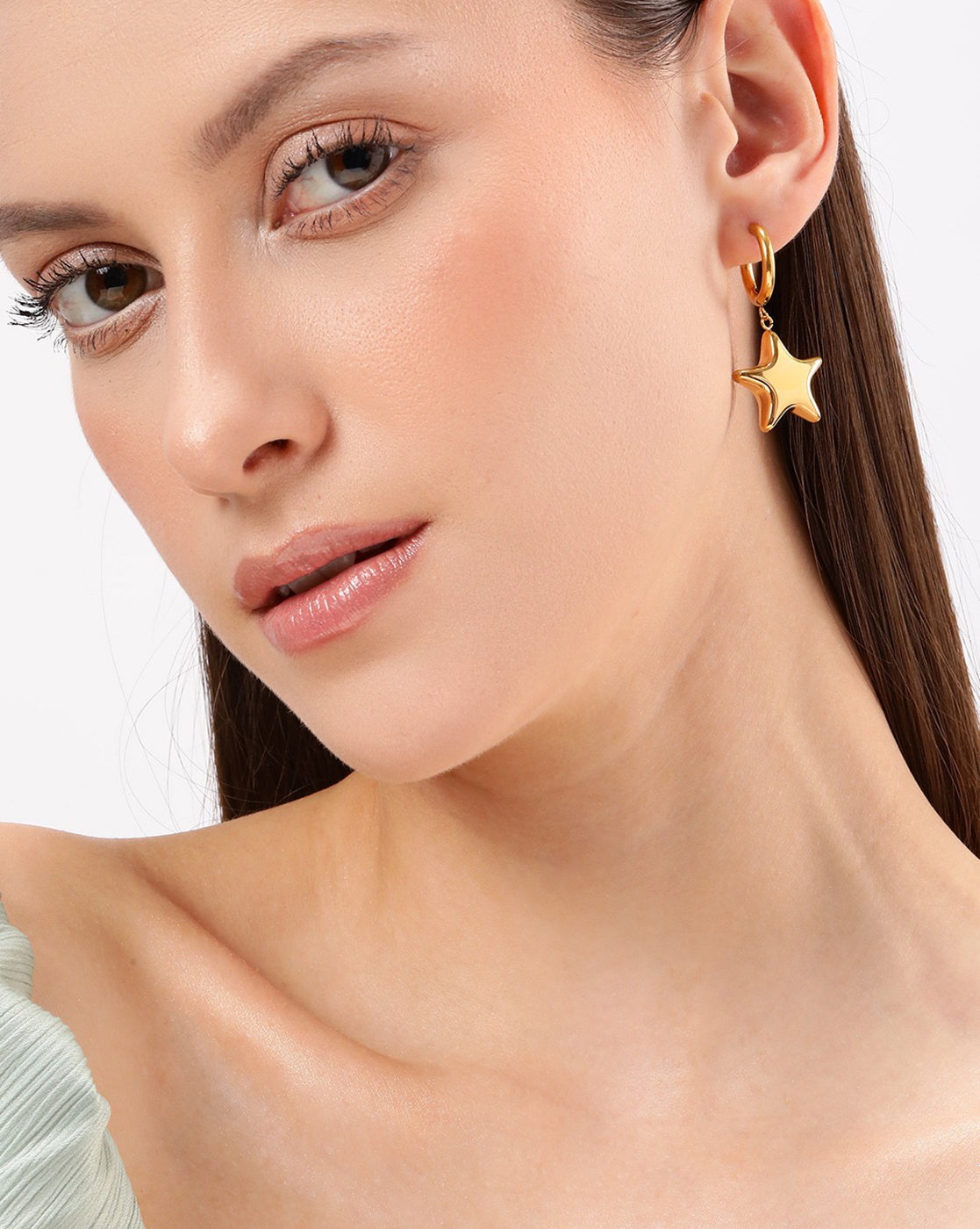 18kt Gold Plated Dangling Star Hoop Earring