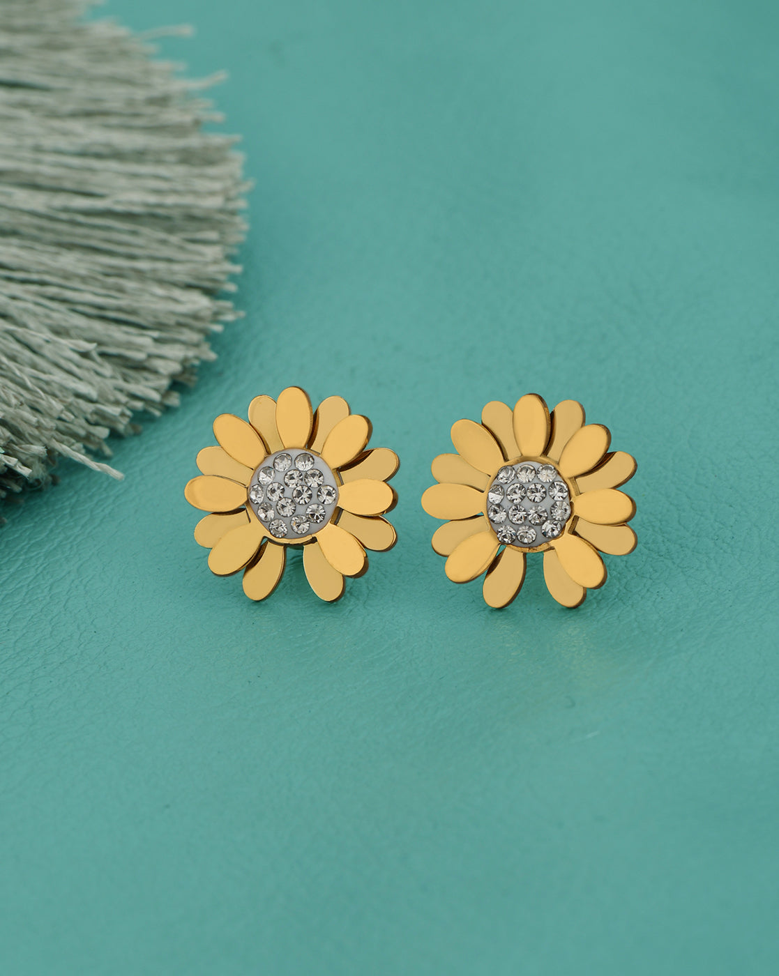 18kt Gold Plated Stainless Steel CZ Floral Stud Earring