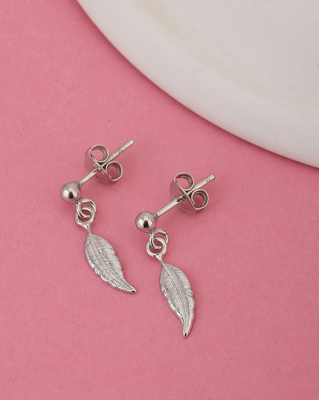 925 Sterling Silver Dangling Leaf With Rhodium Plated Drop Earring