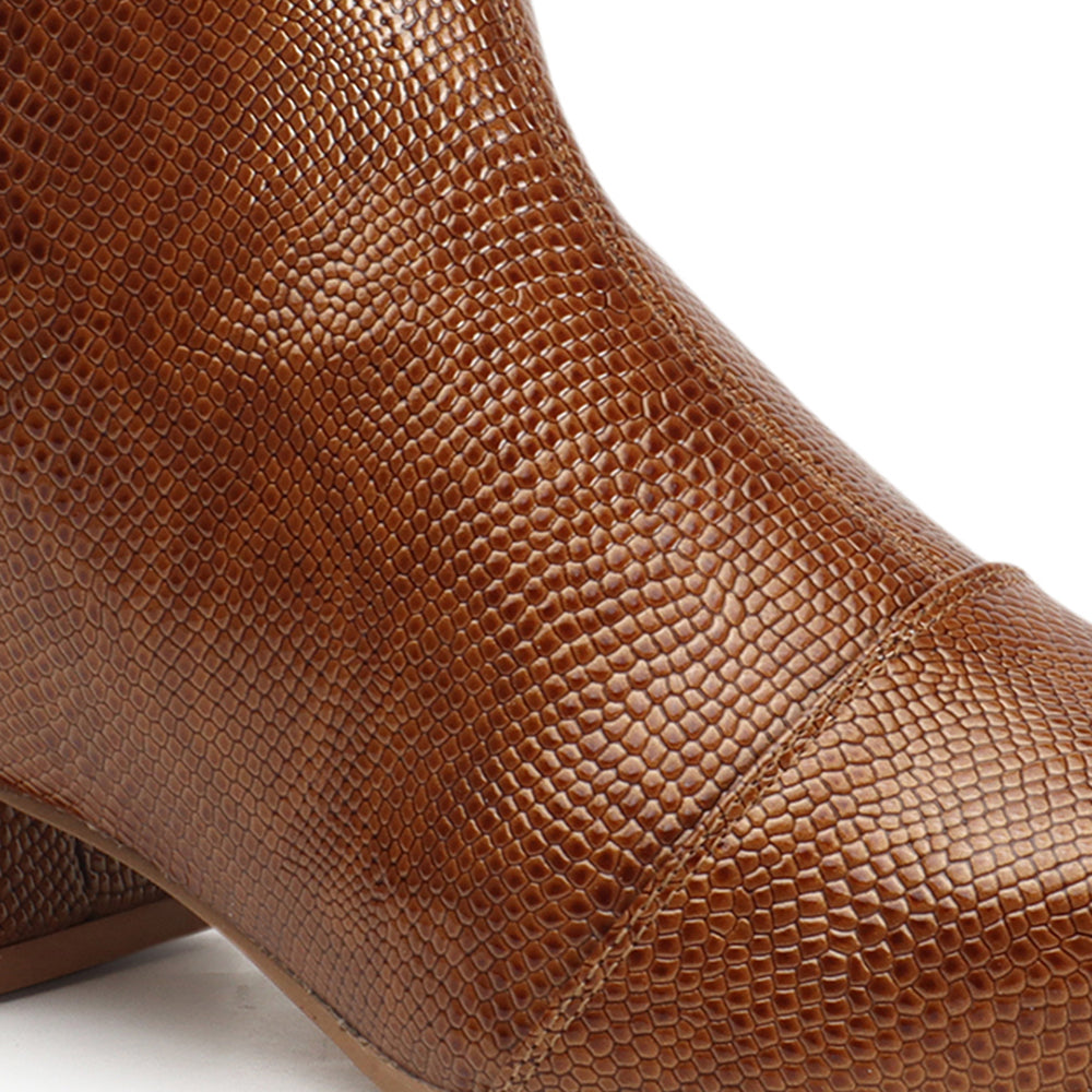 Women Casual Textured Zippered Boots