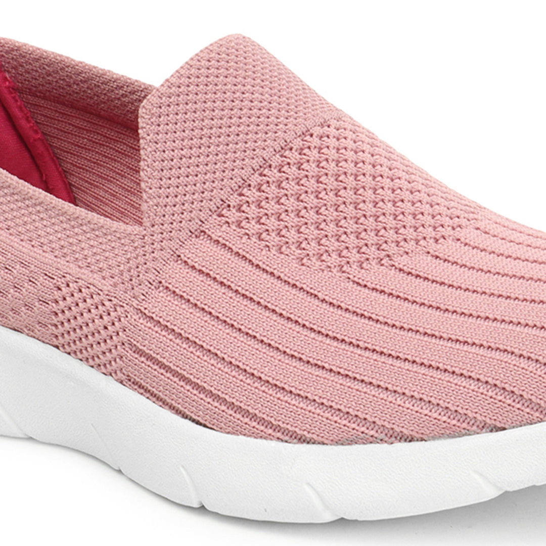 Women Textured Round Toe Flyknit Mesh Slip-On Sneakers