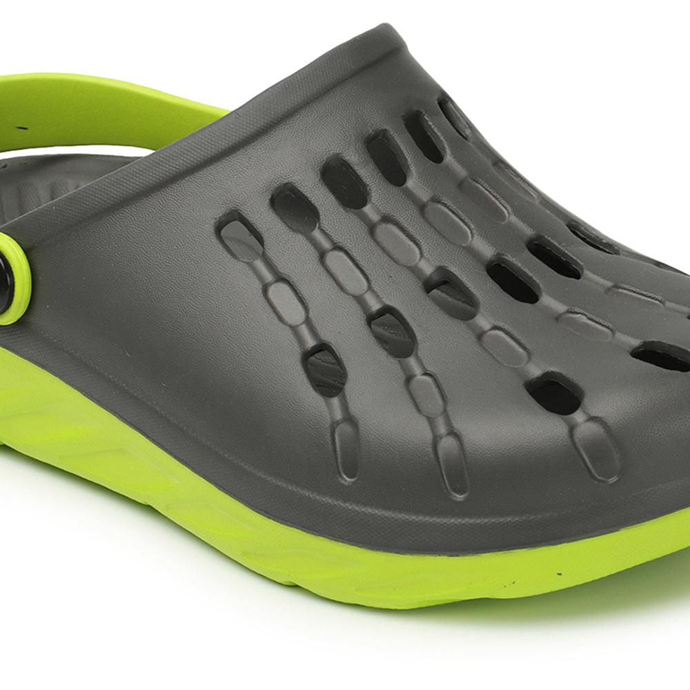 Men Two Tone Perforated Back Strap Clogs