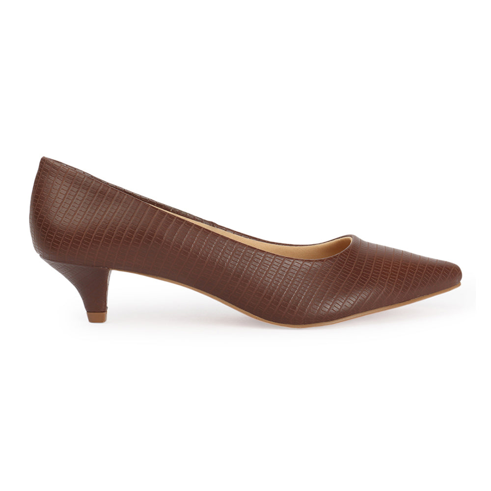 Women Textured Work Kitten Pumps