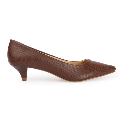 Women Textured Work Kitten Pumps