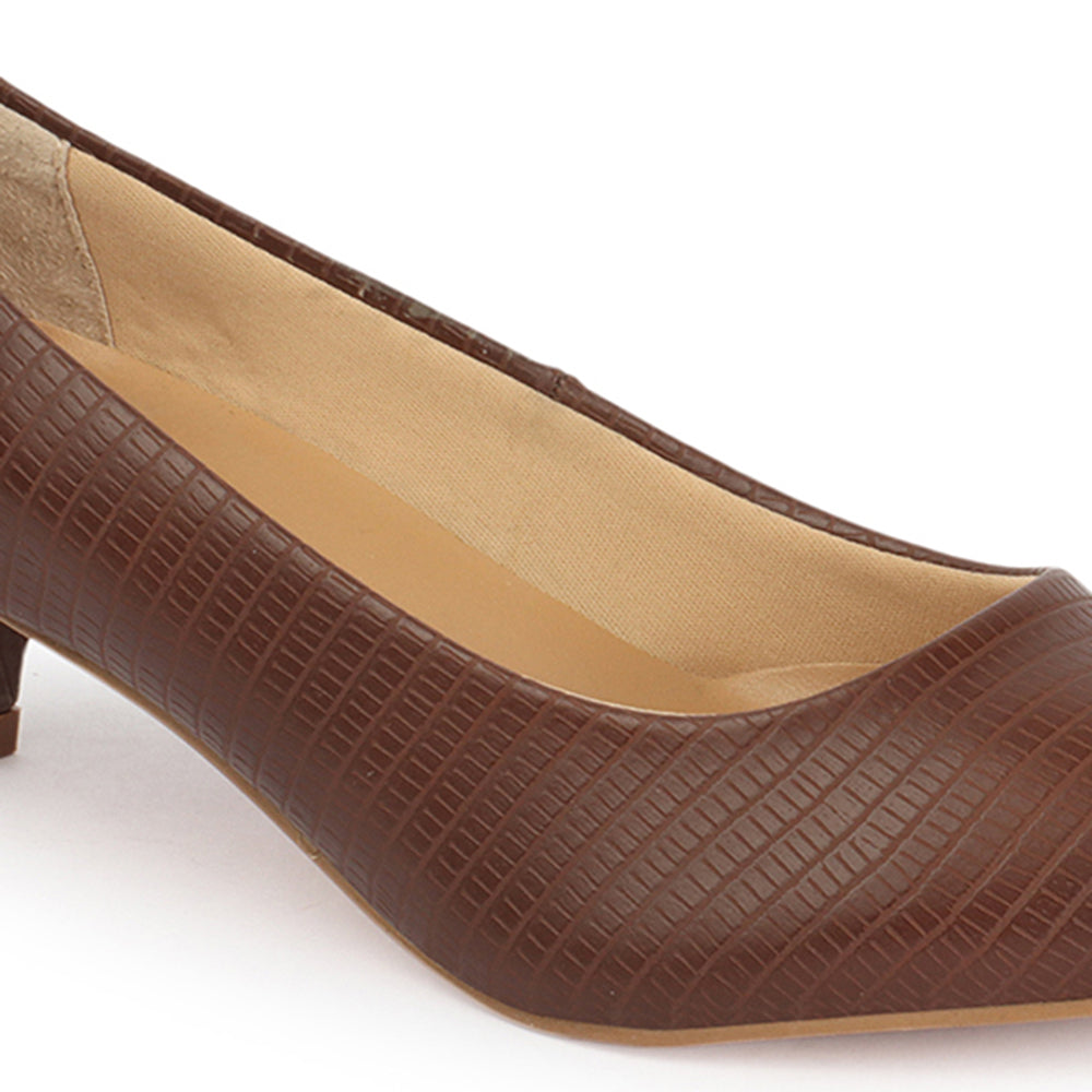 Women Textured Work Kitten Pumps