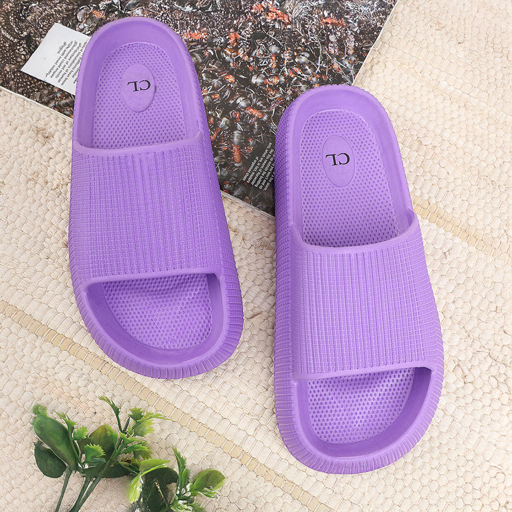 Women Lightweight and comfortable Textured Slides