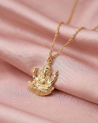 18Kt Gold Plated Ganesha Pendant and Chain for Unisex