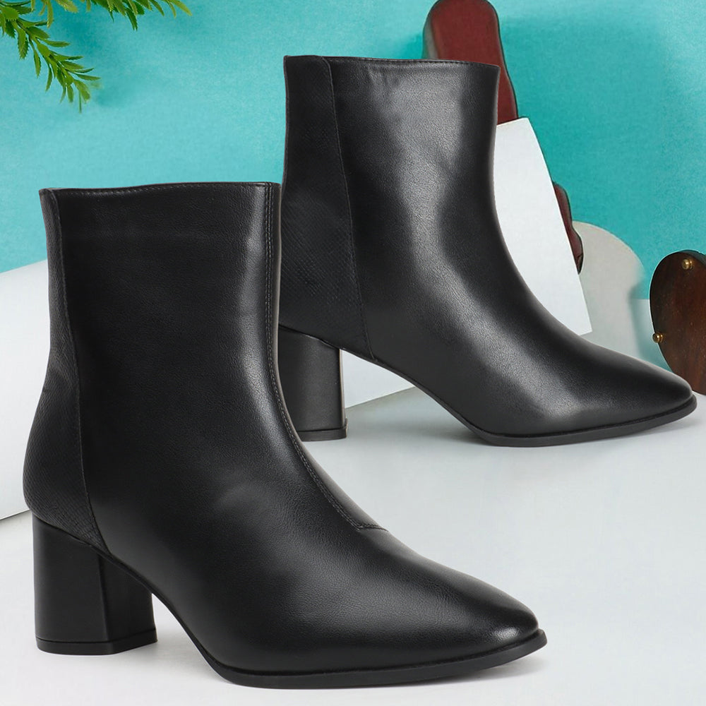 Women Round Toe Mid-Top Solid Chelsea Boots