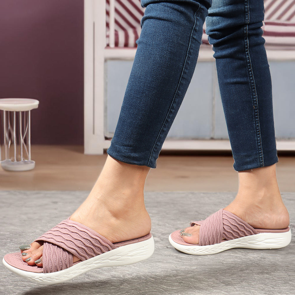 Women Criss Cross Klynit Comfort Slides