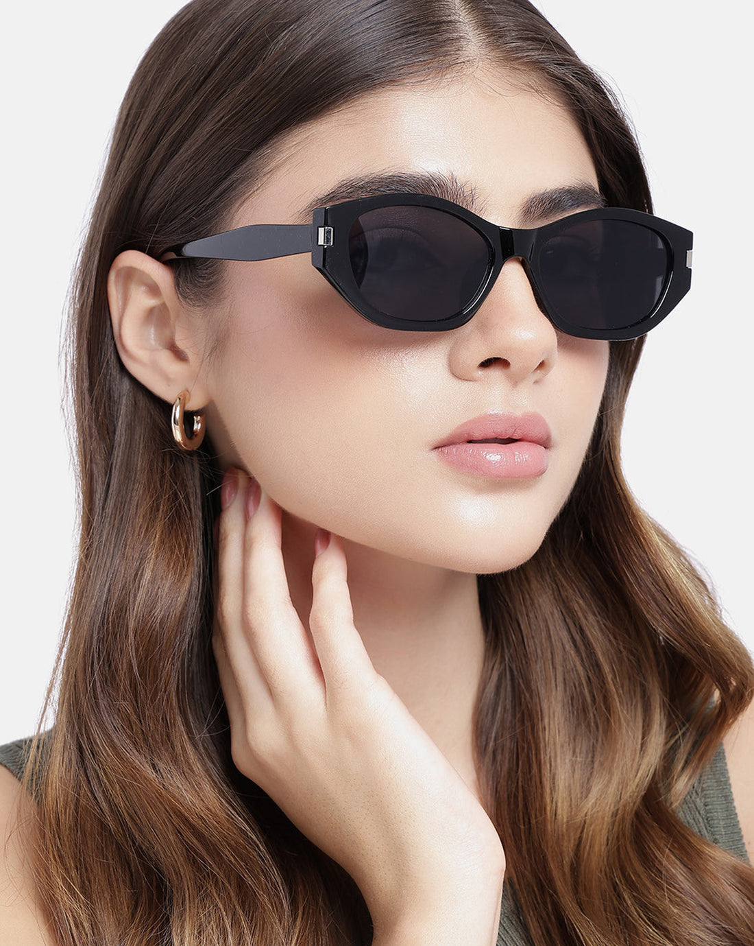 Women Black &amp; Silver Toned UV Protected Black Lens Oval Sunglasses