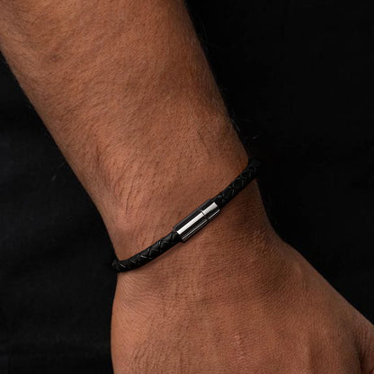 Men Black Leather  Knox Bracelet - CLJW-40