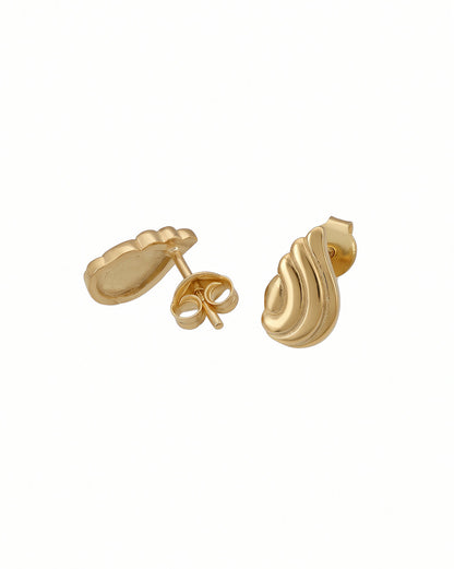 18kt Gold Plated Ribbed Textured Contemporary Stud Earring