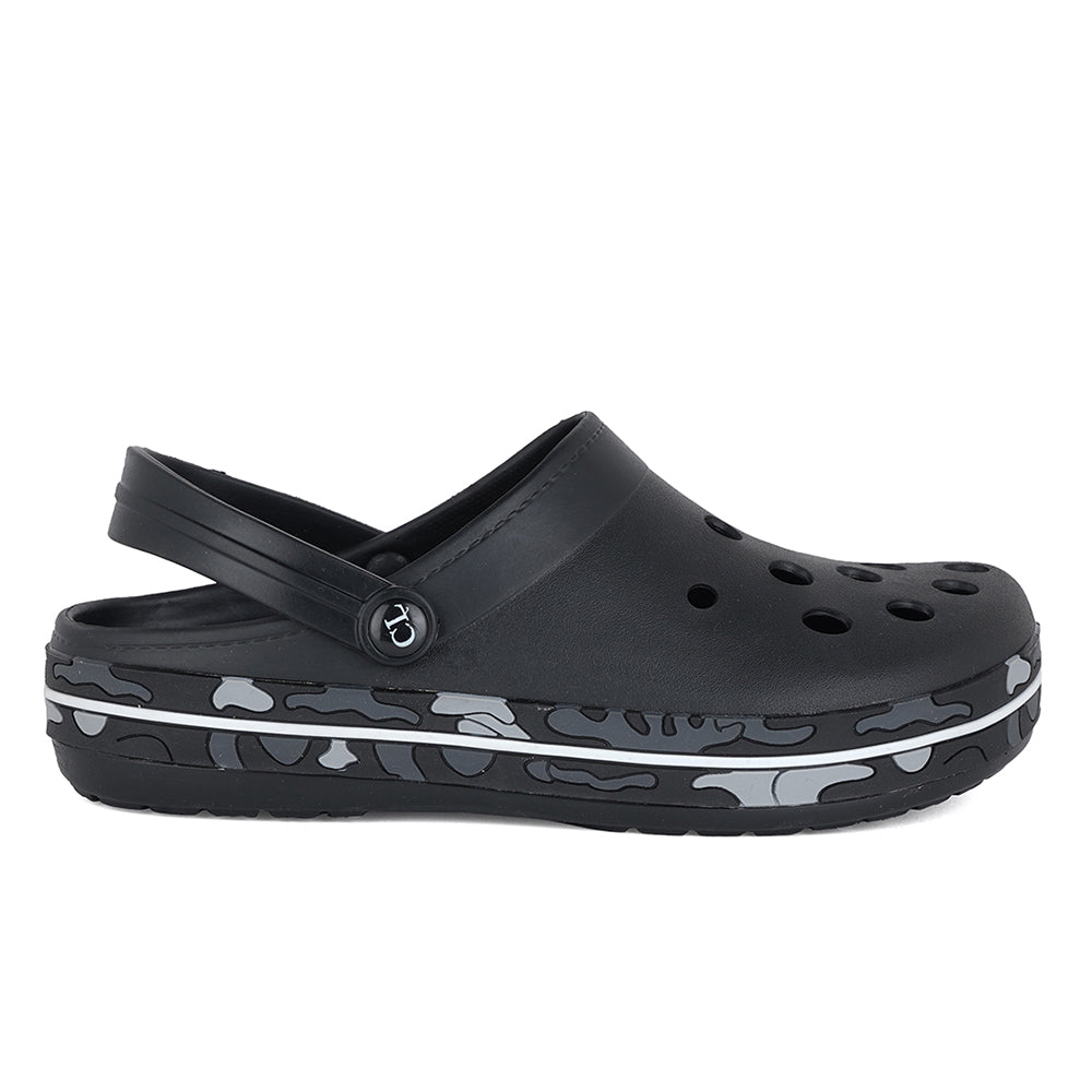 Men Perforated Comfort Clogs with Camouflage Sole