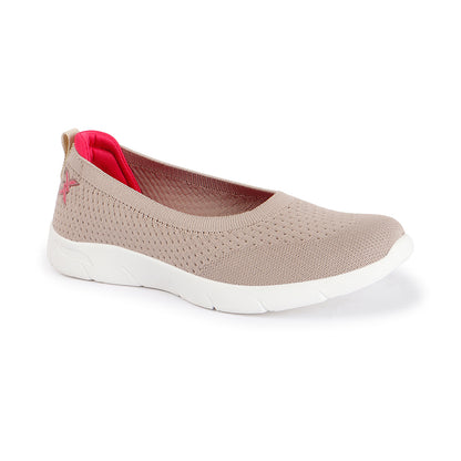 Women Round Toe Flyknit Lightweight Slip-On Sneakers