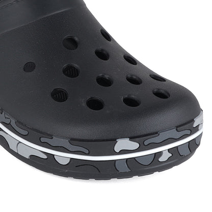 Men Perforated Comfort Clogs with Camouflage Sole