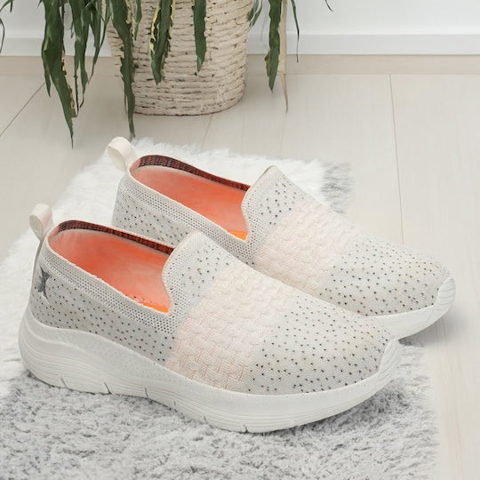 Women Embellished Flyknit Lightweight Slip-On Sneakers