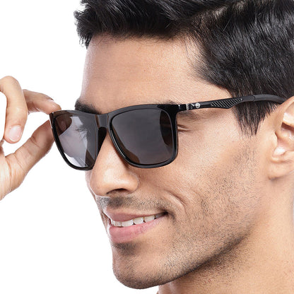 Carlton London Premium Black Toned Polarised And Uv Protected Lens Wayfarer Sunglasses For Men