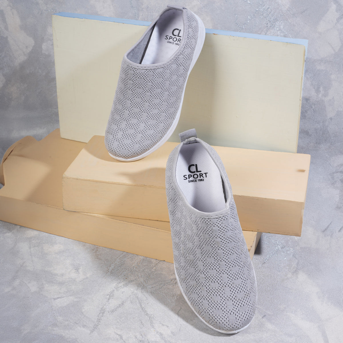 Women Comfortable Flyknit Lightweight Slip-On Sneakers