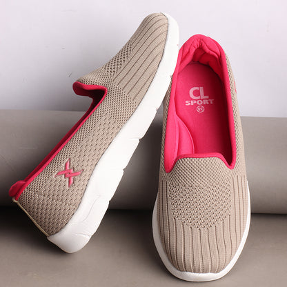 Women Textured Round Toe Flyknit Mesh Slip-On Sneakers