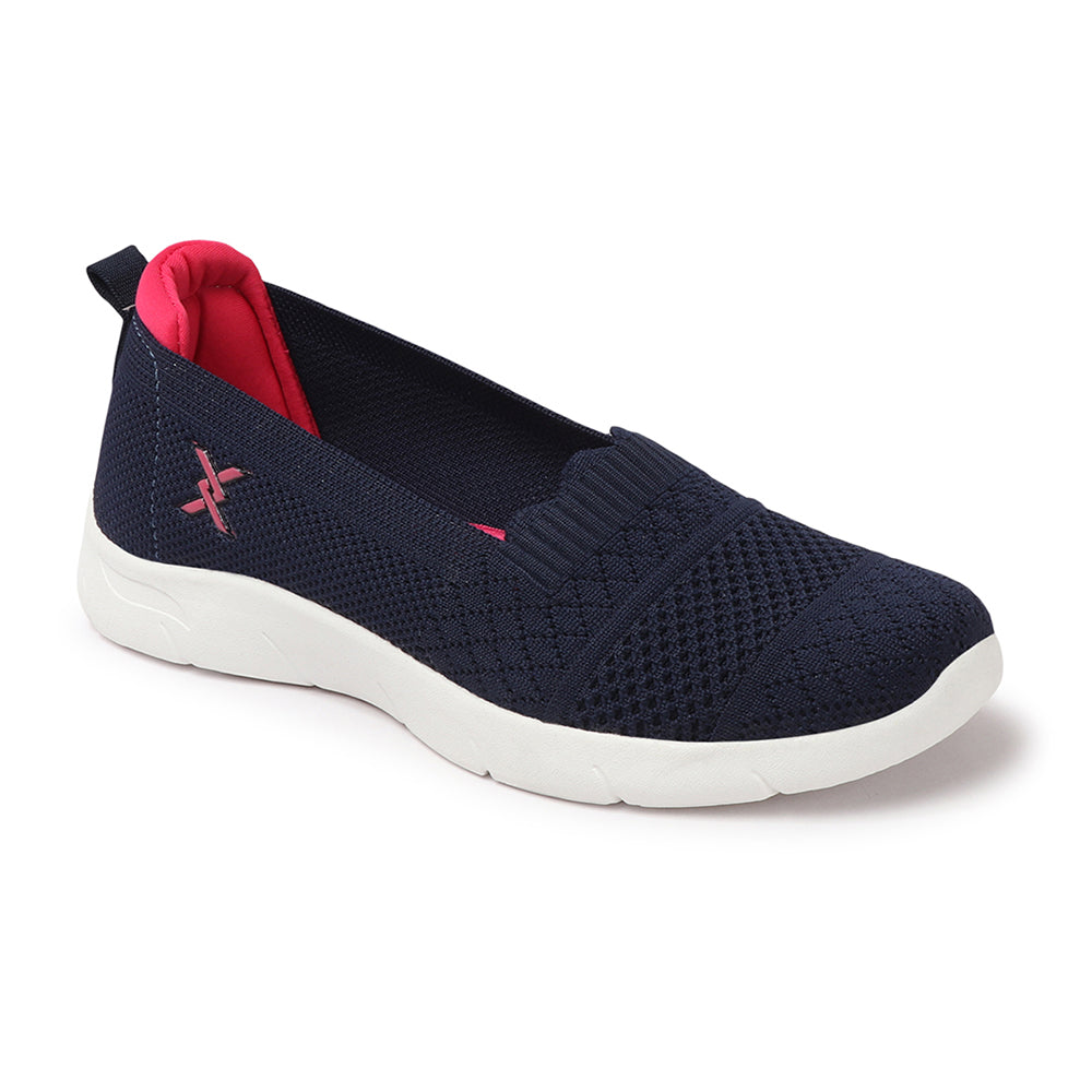 Women Round Toe Flyknit Lightweight Slip-On Sneakers