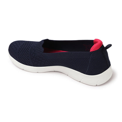 Women Round Toe Flyknit Lightweight Slip-On Sneakers