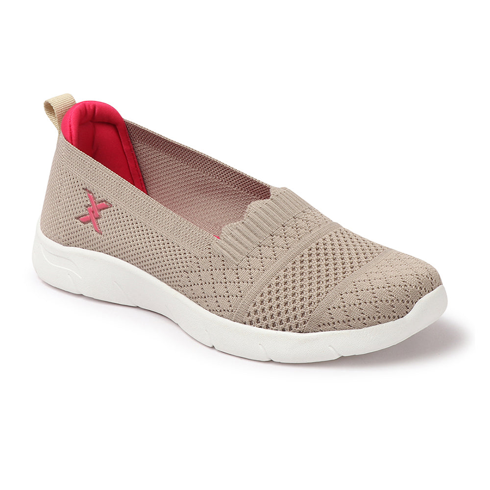 Women Round Toe Flyknit Lightweight Slip-On Sneakers