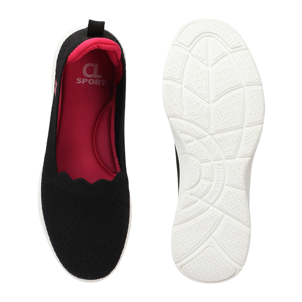 Women Round Toe Flyknit Lightweight Slip-On Sneakers