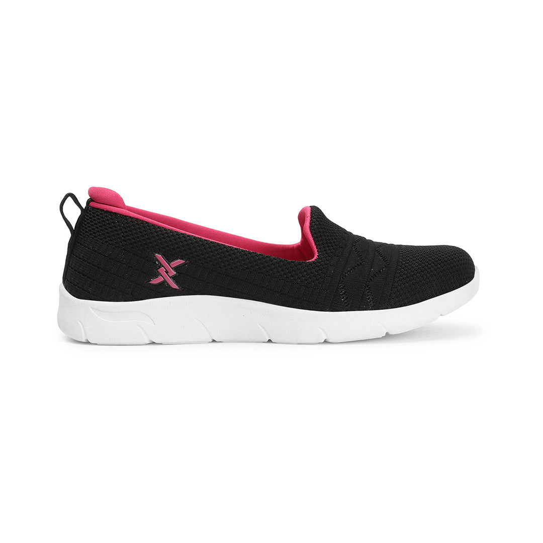 Women Textured Round Toe Flyknit Mesh Slip-On Sneakers