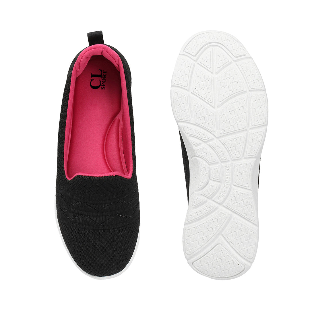 Women Textured Round Toe Flyknit Mesh Slip-On Sneakers
