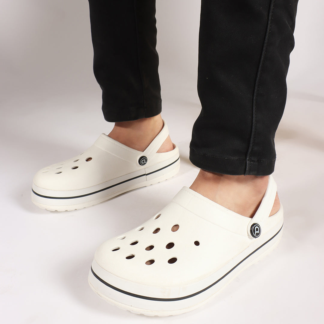 Men Striped Band Perforated Clogs