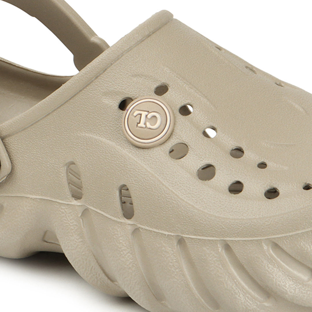 Men Textured Comfort Clogs with Back Strap