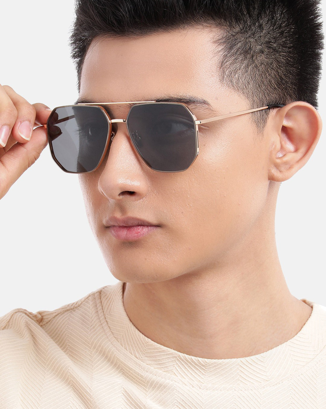 Rose Gold Toned with Black Polarised Lens Rectangle Sunglass for mens