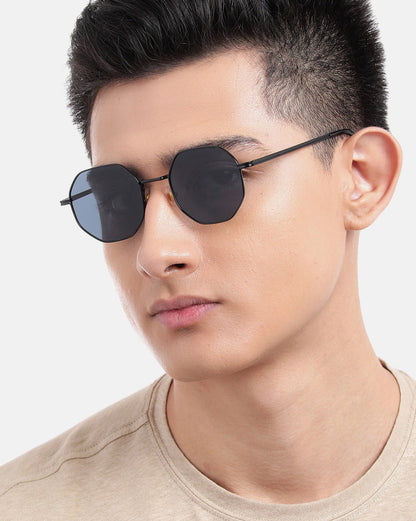 Black Toned with UV Protected Lens Rectangle Sunglass for unisex