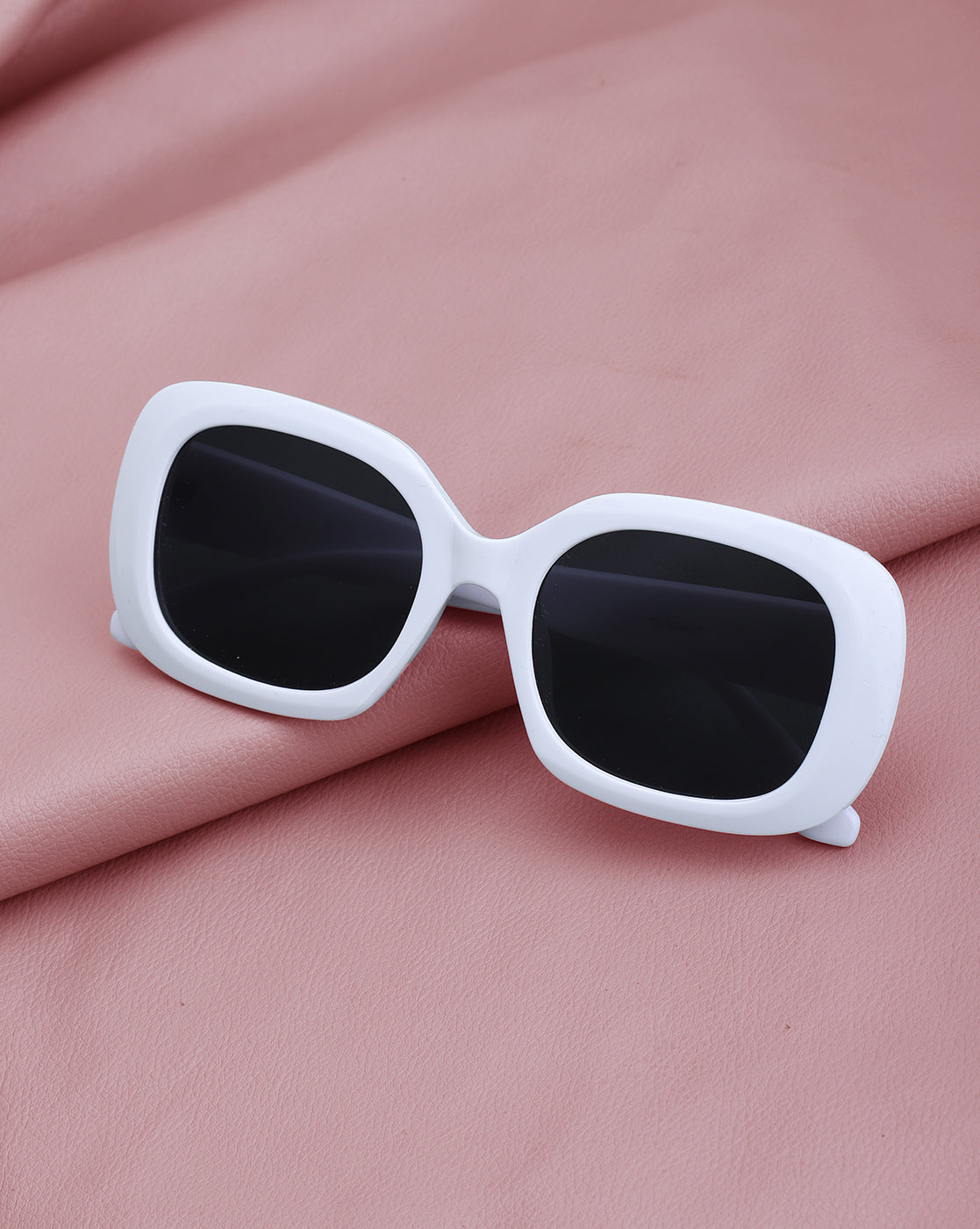 White Toned with UV Protected Lens Oversized women Sunglass