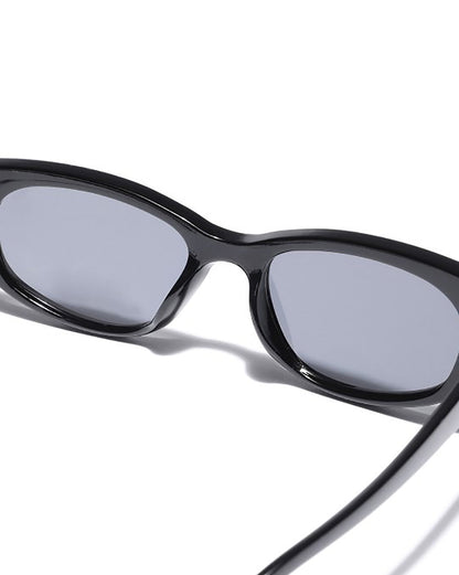 Women Black Toned with Black Polarised Lens Cat Eye Sunglass