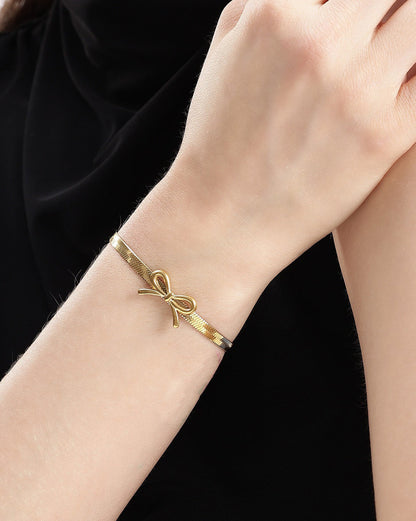 18kt Gold Plated Bow Charm Adjustable Snake chain Bracelet