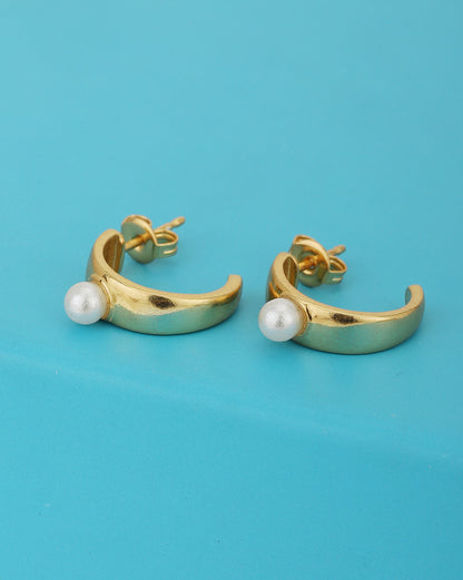 Carlton London 18Kt Gold Plated Classic Half Hoop Earrings With Pearl