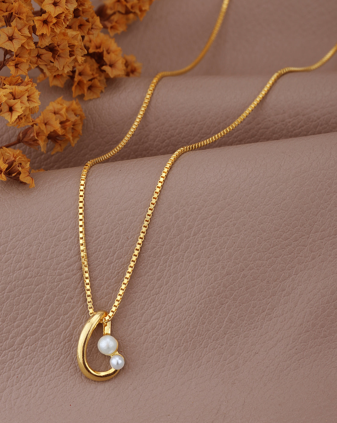 18kt Gold Plated with Pearl Contemporary Pendant with Chain