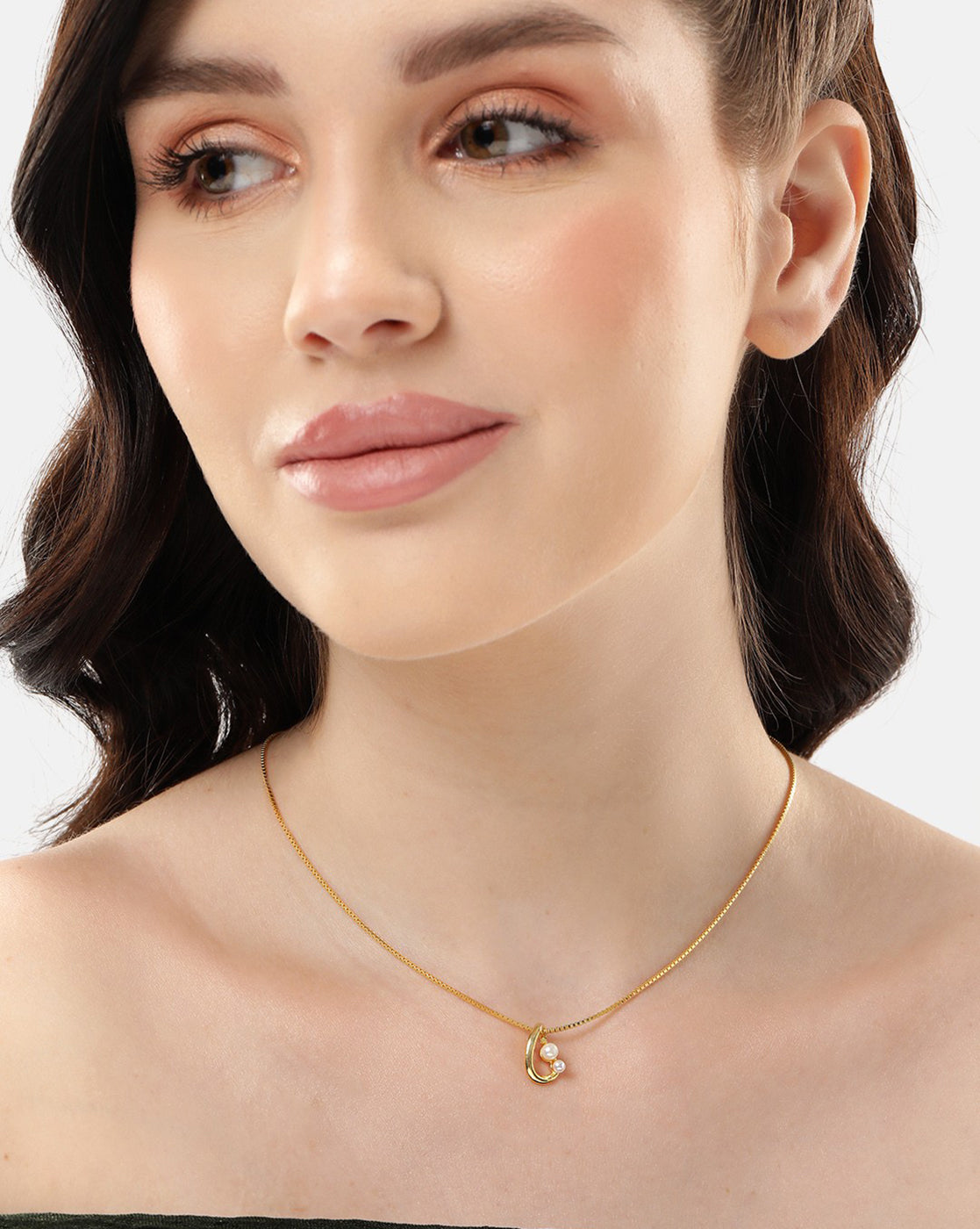 18kt Gold Plated with Pearl Contemporary Pendant with Chain
